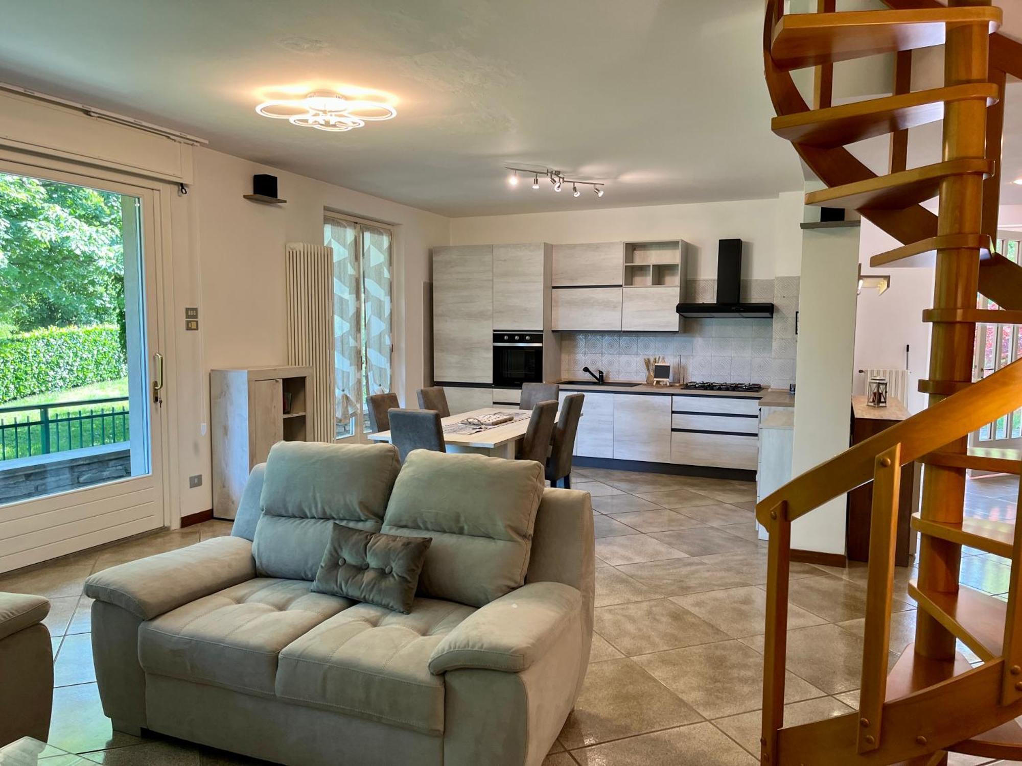 Lukas Home Con Il Cuore Appartamento 3 Camere Al Piano Terra E Appartamento 1 Camera In Taverna Merone Luaran gambar